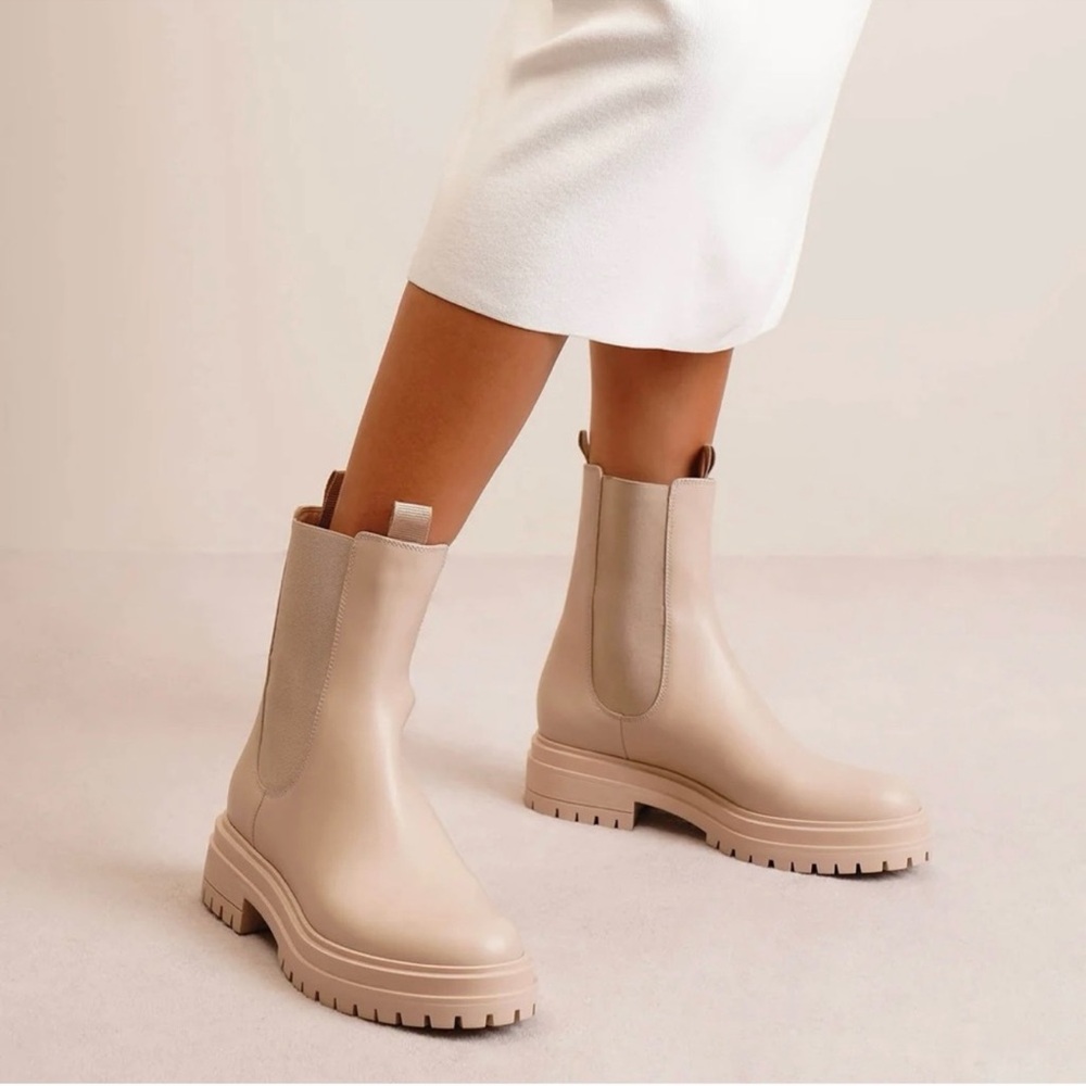 Gianvito Rossi Chester Leather Boot Women's, Calf Mousse, Size 37.5 EU, 7.5 US